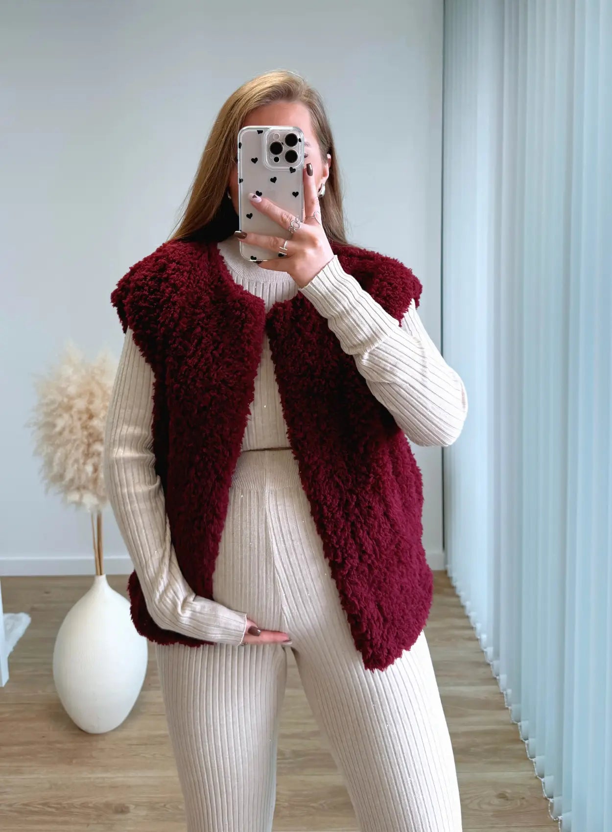 gilet-de-grossesse-en-moumoute-burgundy-sans-manches