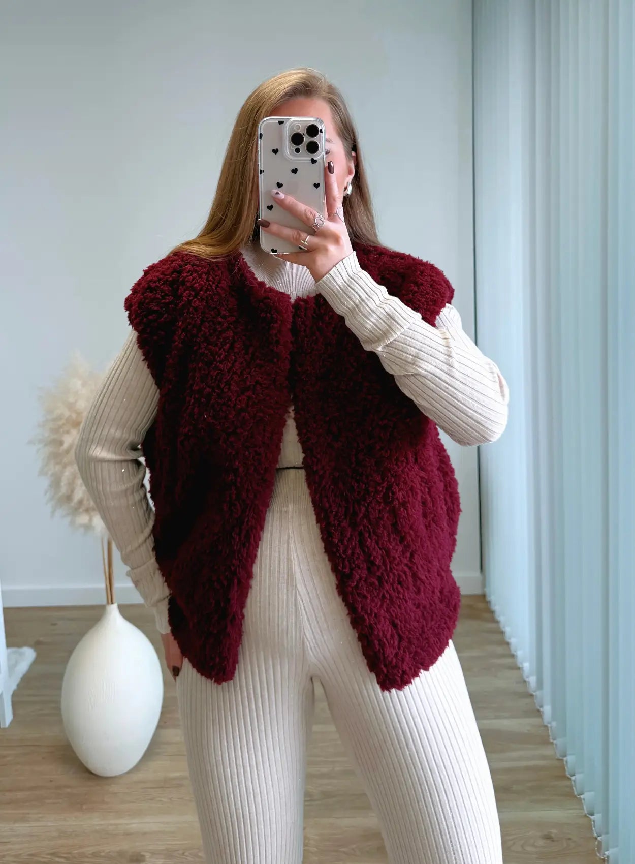 gilet-de-grossesse-en-moumoute-burgundy-sans-manches