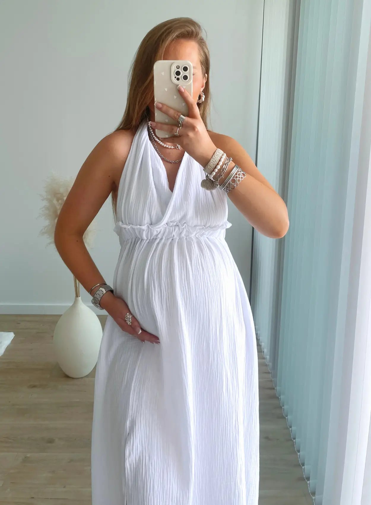 robe-longue-de-grossesse-en-gaze-de-coton-blanche-dos-nu