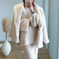 manteau-de-grossesse-en-fausse-fourrure-beige