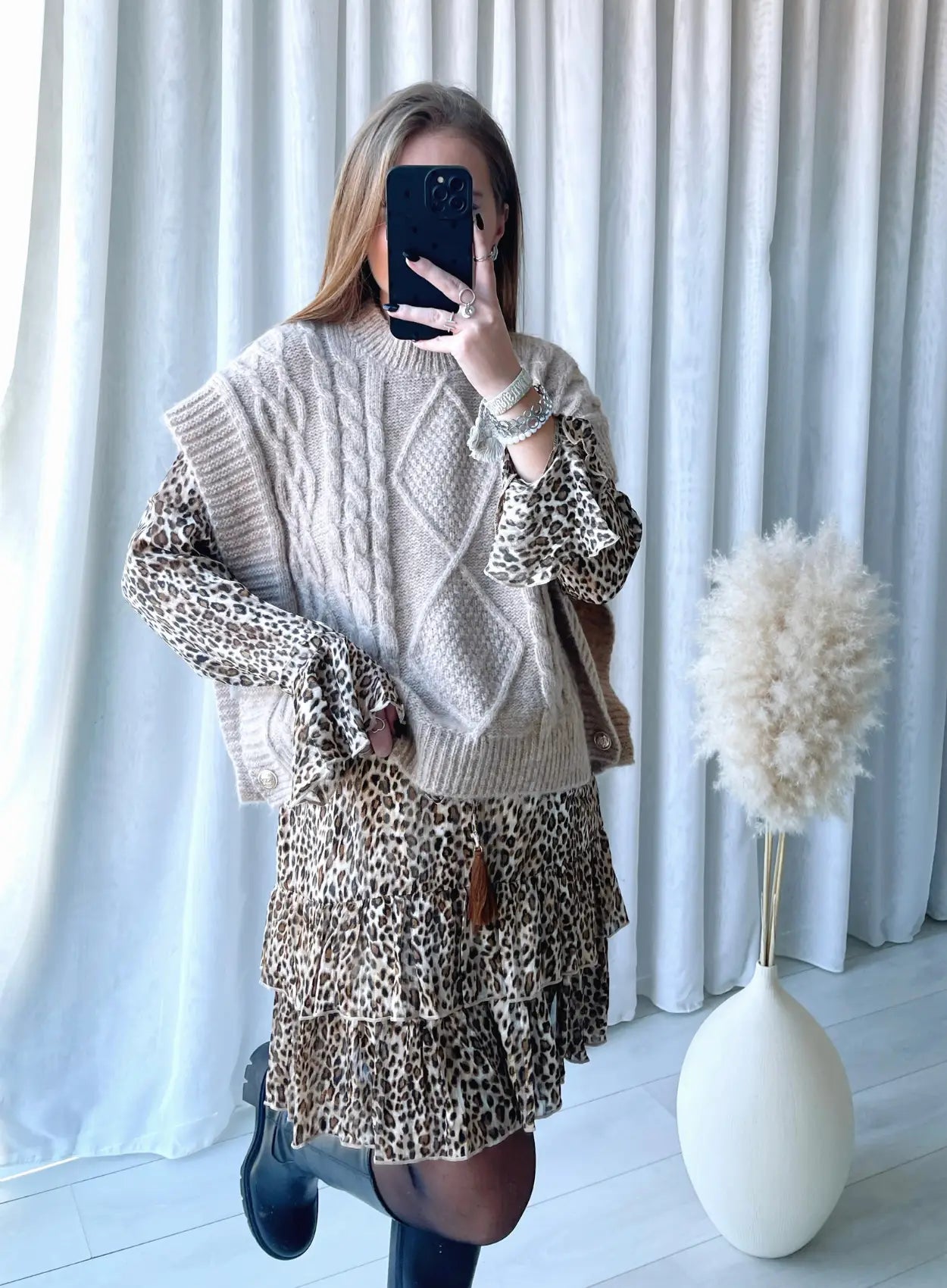 poncho-court-de-grossesse-en-laine