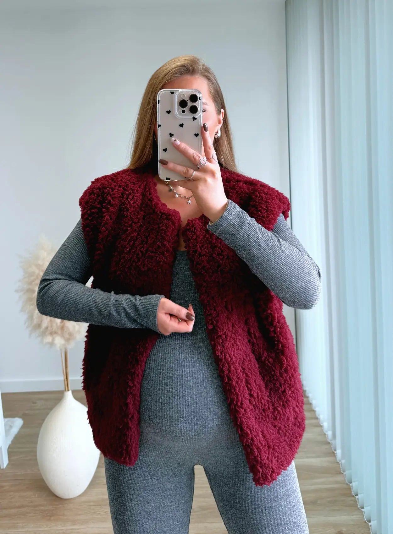 gilet-de-grossesse-en-moumoute-burgundy-sans-manches