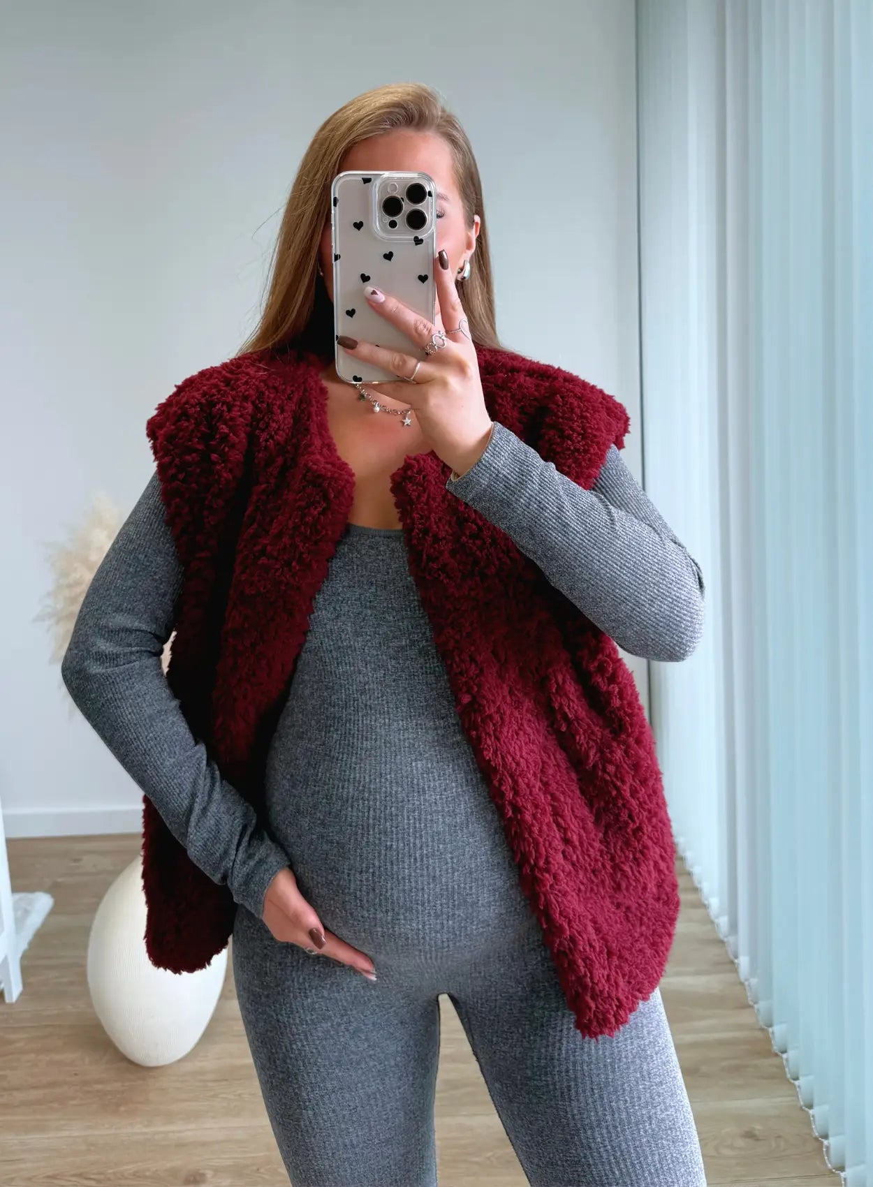 gilet-de-grossesse-en-moumoute-burgundy-sans-manches