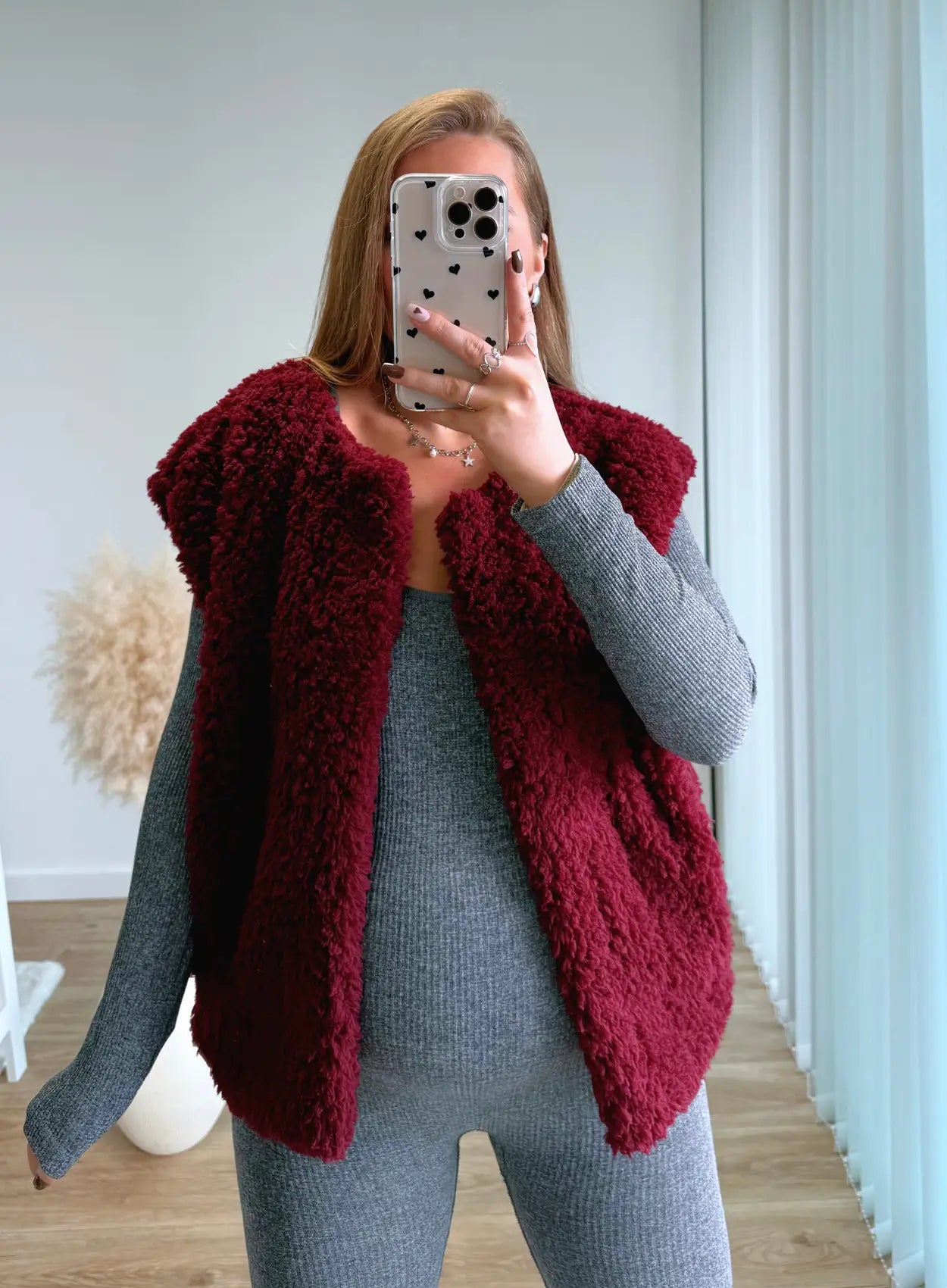 gilet-de-grossesse-en-moumoute-burgundy-sans-manches