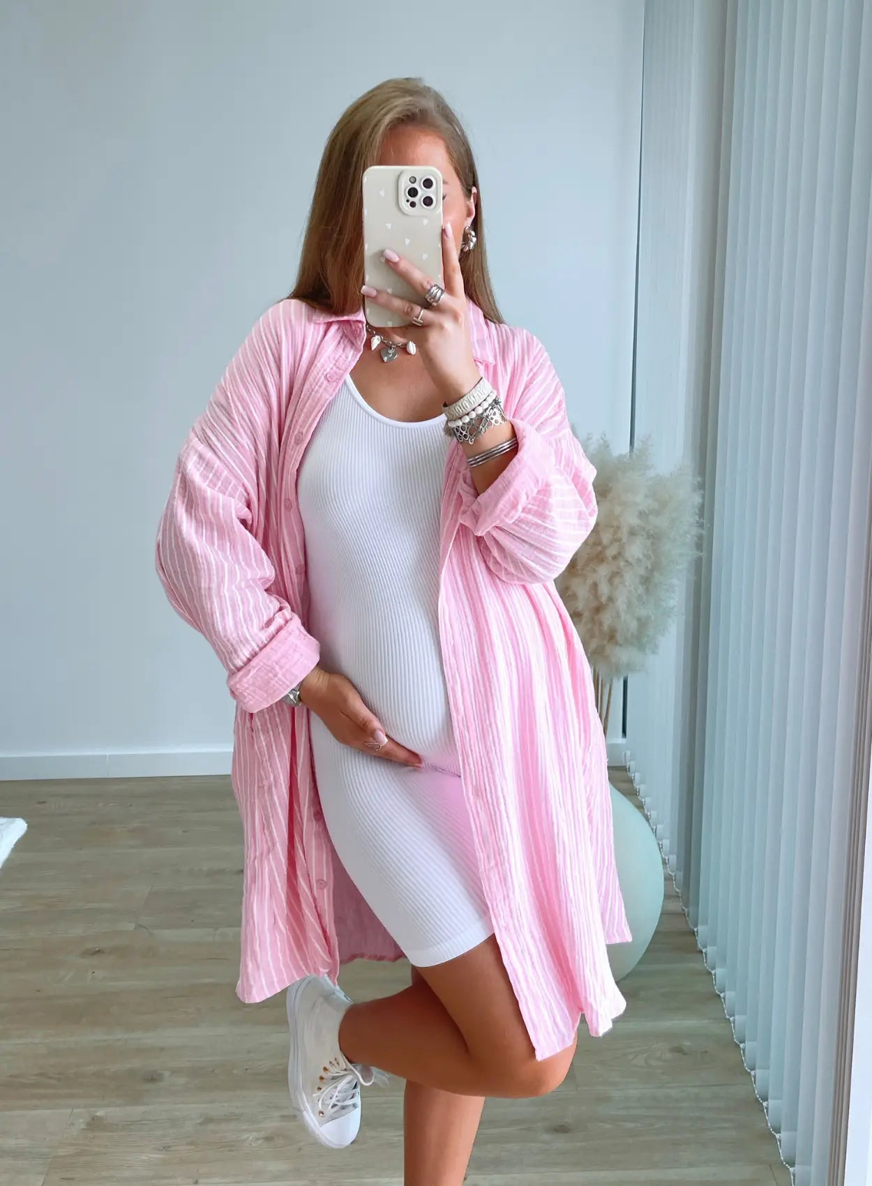 robe-chemise-de-grossesse-en-coton-à-rayures-rose